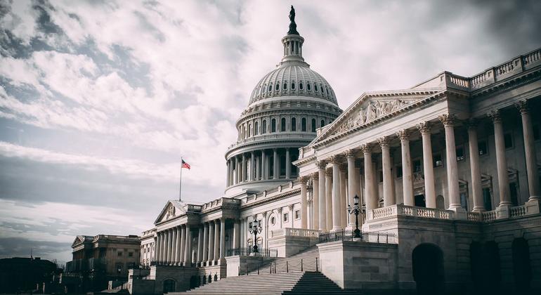 Здание Капитолия в Вашингтоне. 